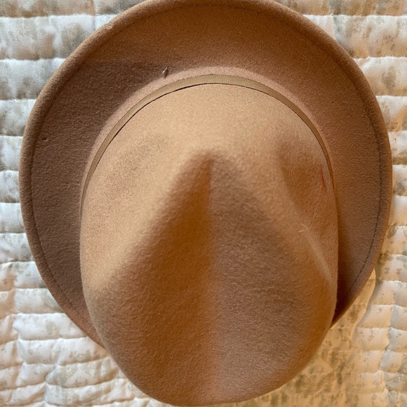 Wool Hat - Picture 2 of 4